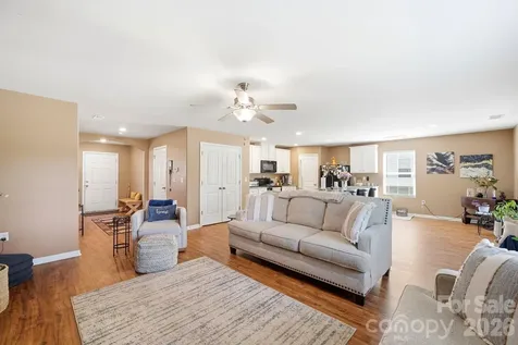 215 Belcaro Drive Kings Mountain NC 28086