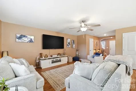 215 Belcaro Drive Kings Mountain NC 28086