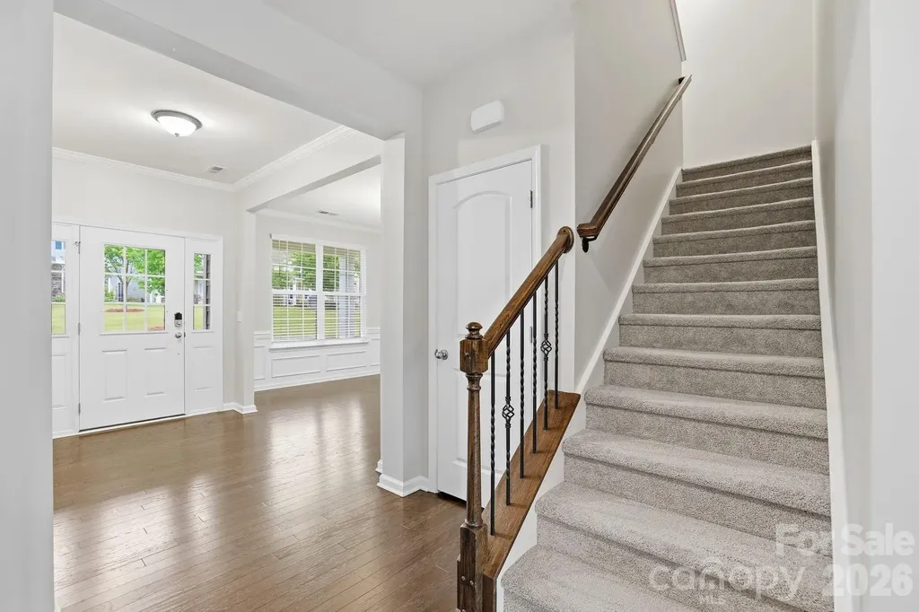 8123 Cornhill Avenue Charlotte NC 28277