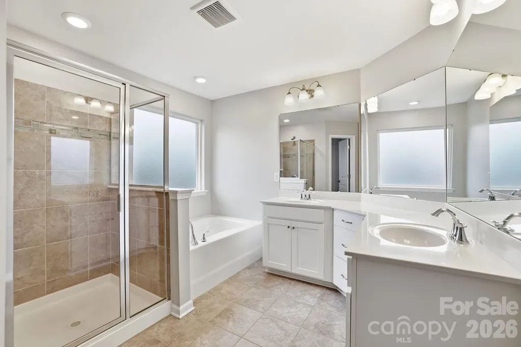 8123 Cornhill Avenue Charlotte NC 28277