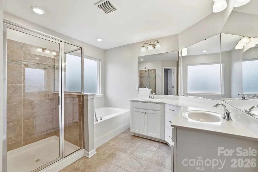 8123 Cornhill Avenue Charlotte NC 28277