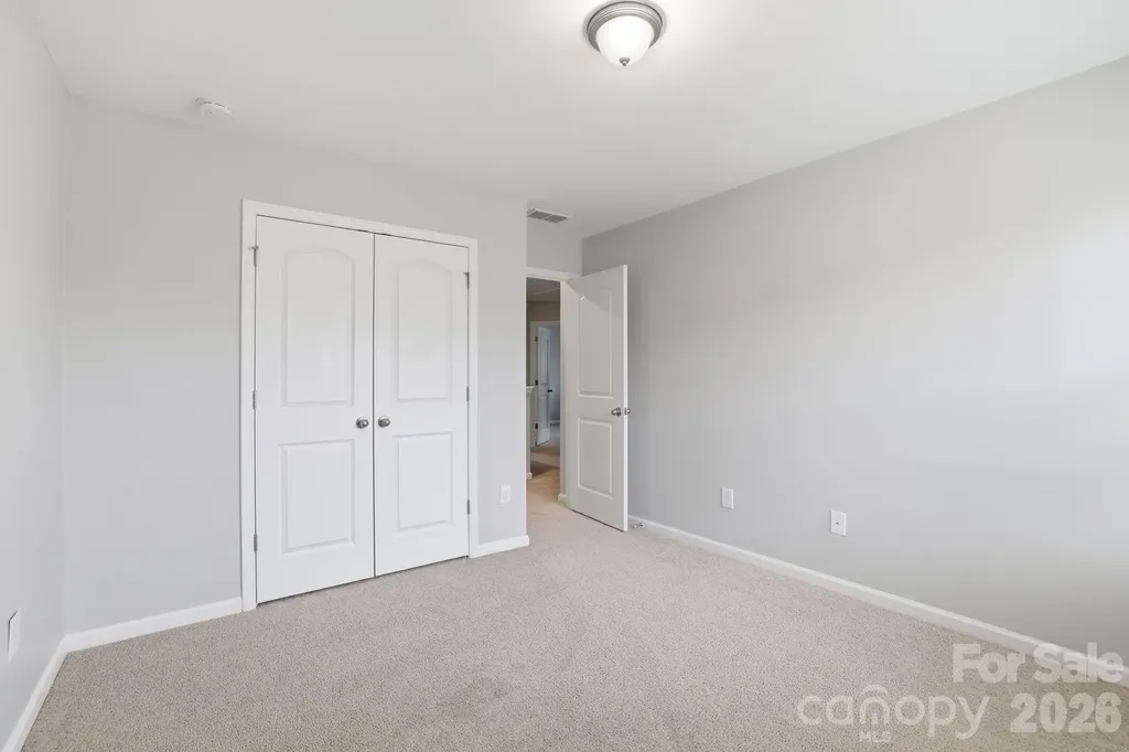 8123 Cornhill Avenue Charlotte NC 28277