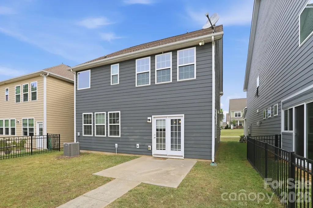 8123 Cornhill Avenue Charlotte NC 28277