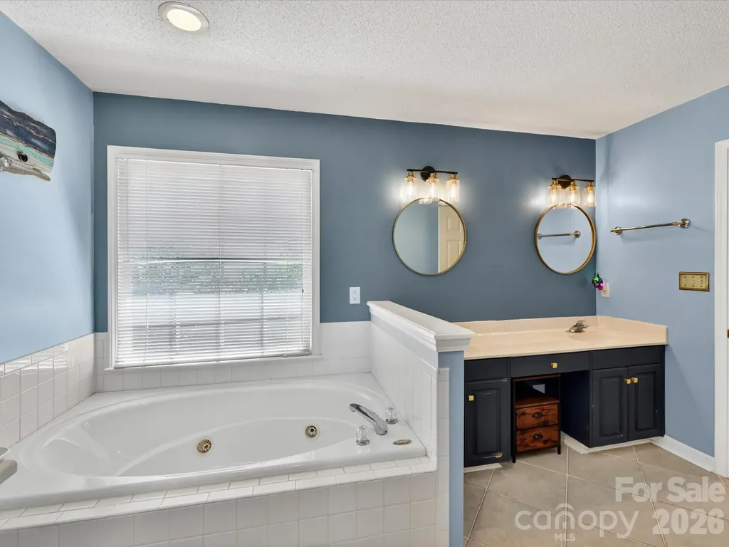 4303 Stonefield Drive Charlotte NC 28269