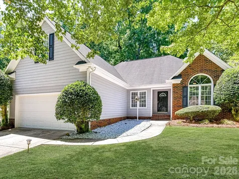 4303 Stonefield Drive Charlotte NC 28269