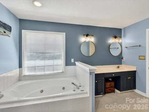 4303 Stonefield Drive Charlotte NC 28269