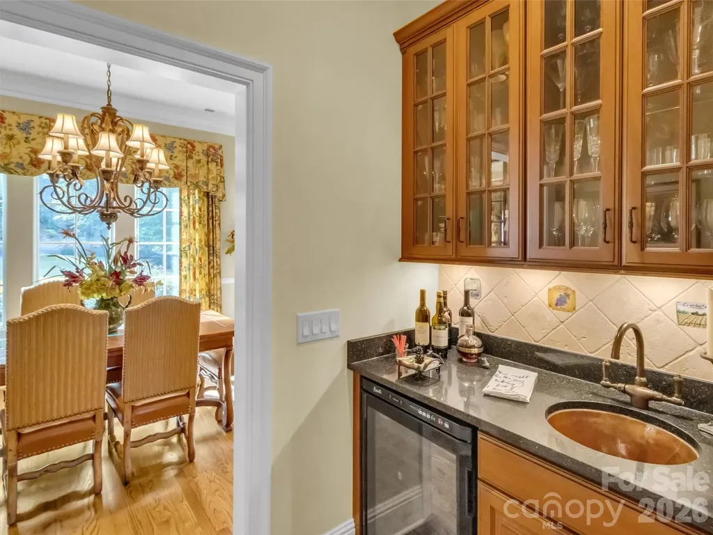 149 Cardinal Lane Waynesville NC 28786