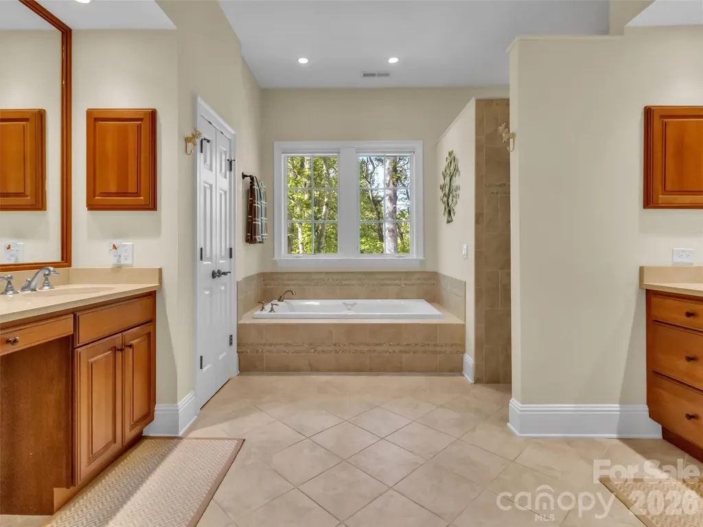 149 Cardinal Lane Waynesville NC 28786