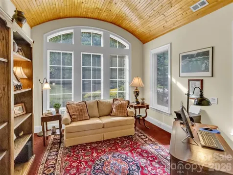 149 Cardinal Lane Waynesville NC 28786
