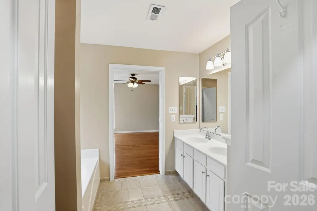6914 Weirton Place Charlotte NC 28226