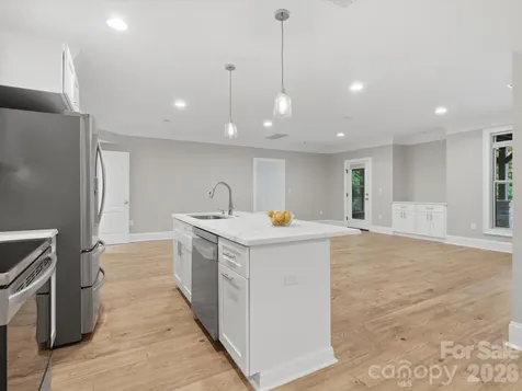 1126 Bromley Drive Matthews NC 28104