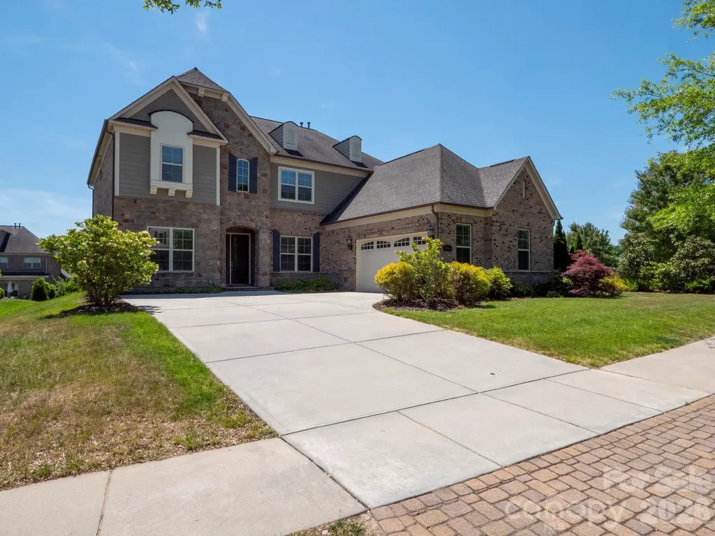1719 Emory Oak Drive Charlotte NC 28270