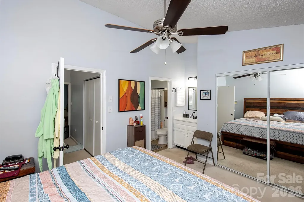 6137 Windsor Gate Lane Charlotte NC 28215
