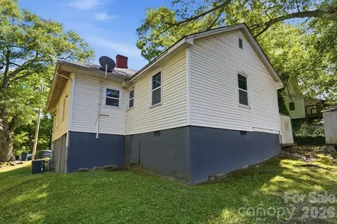 1018 W 5th Avenue Gastonia NC 28052