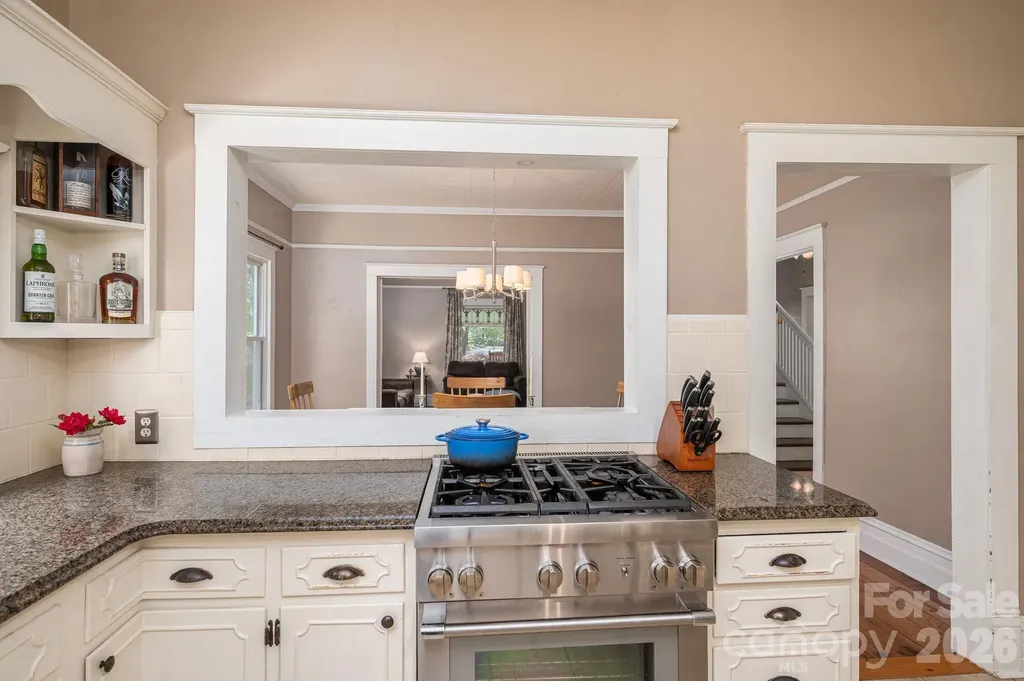 306 W Old Post Road Cherryville NC 28021