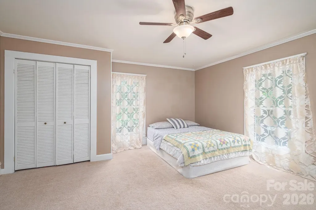 306 W Old Post Road Cherryville NC 28021