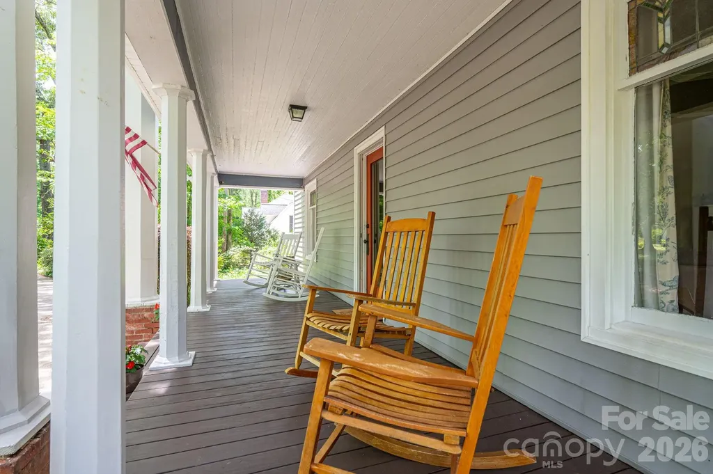 306 W Old Post Road Cherryville NC 28021