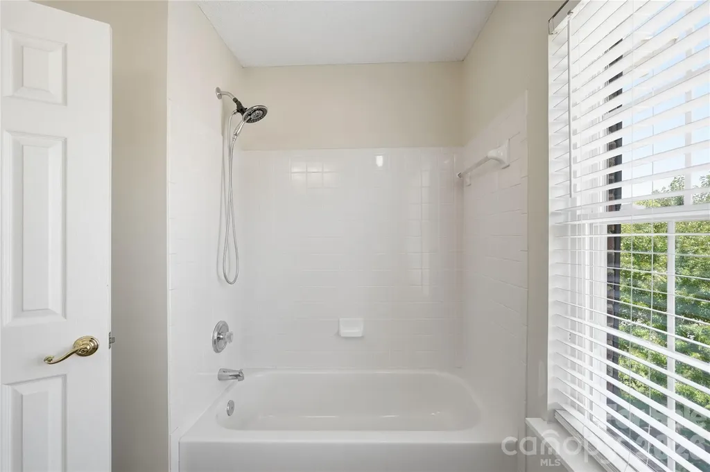 157 Lighthouse Road Mount Holly NC 28120