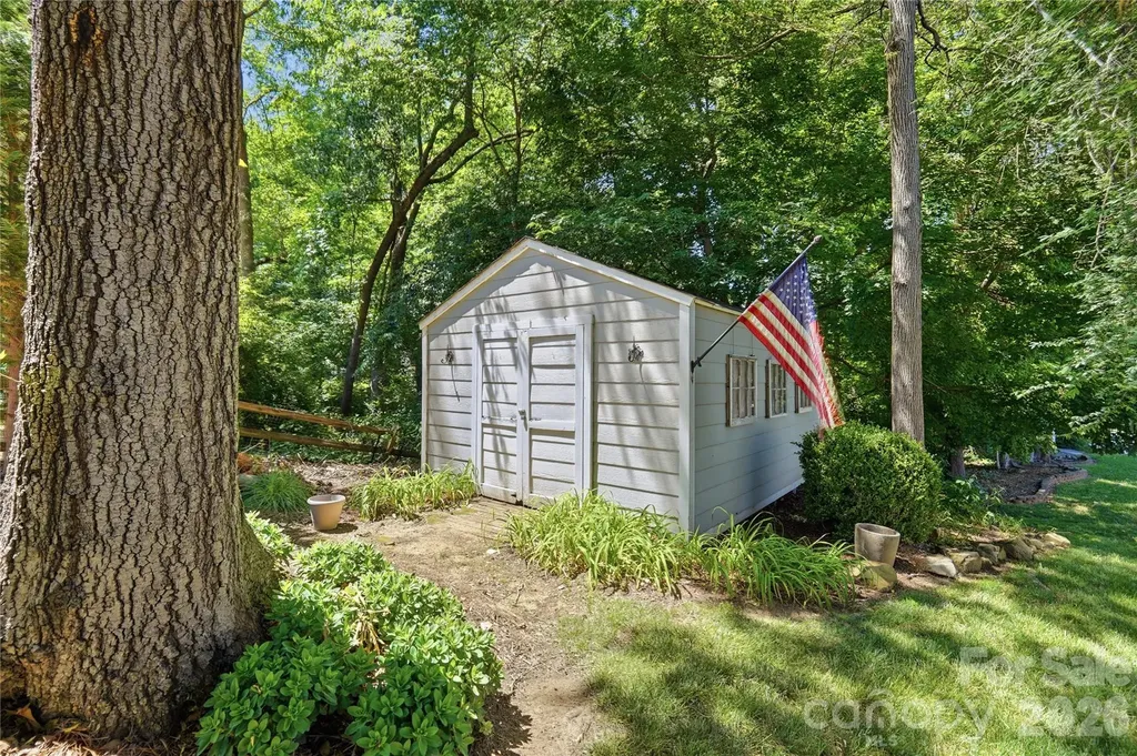 157 Lighthouse Road Mount Holly NC 28120