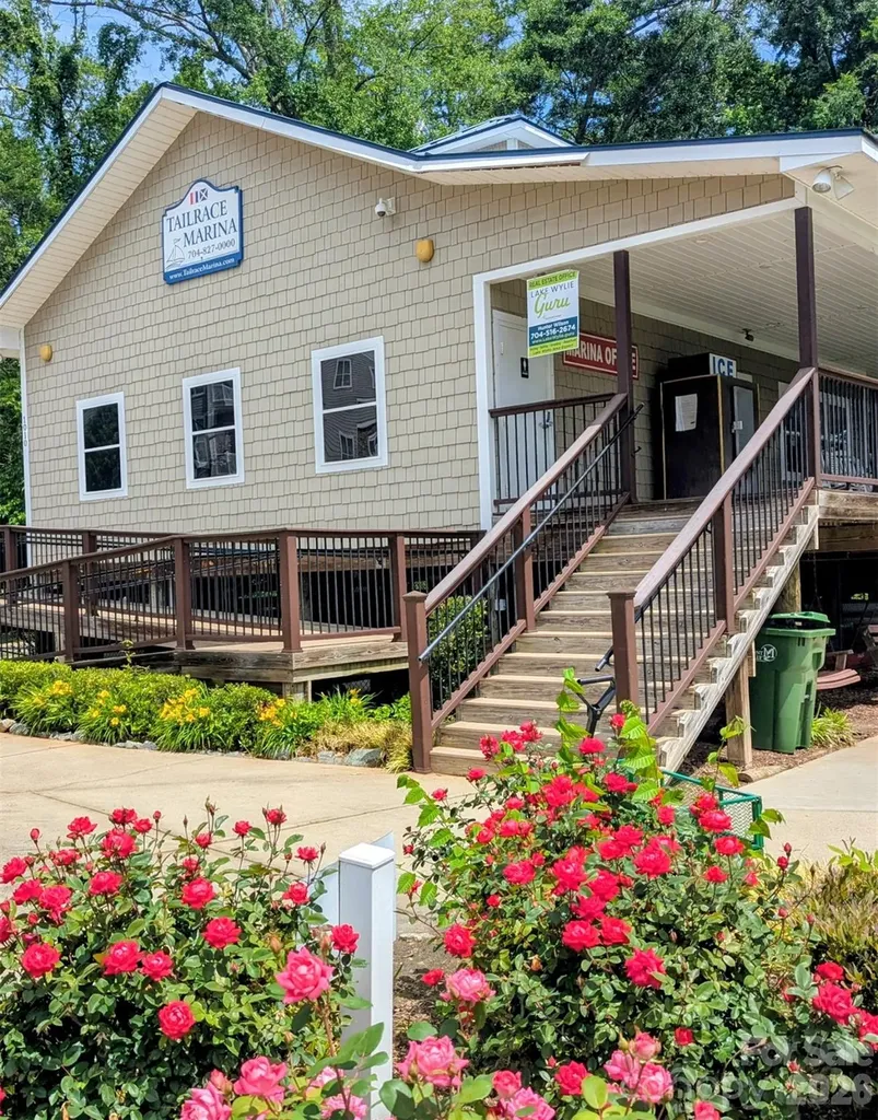 157 Lighthouse Road Mount Holly NC 28120