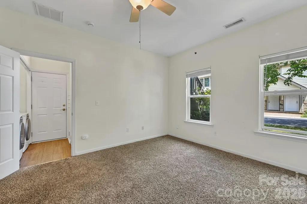 85 Rotunda Circle Asheville NC 28806