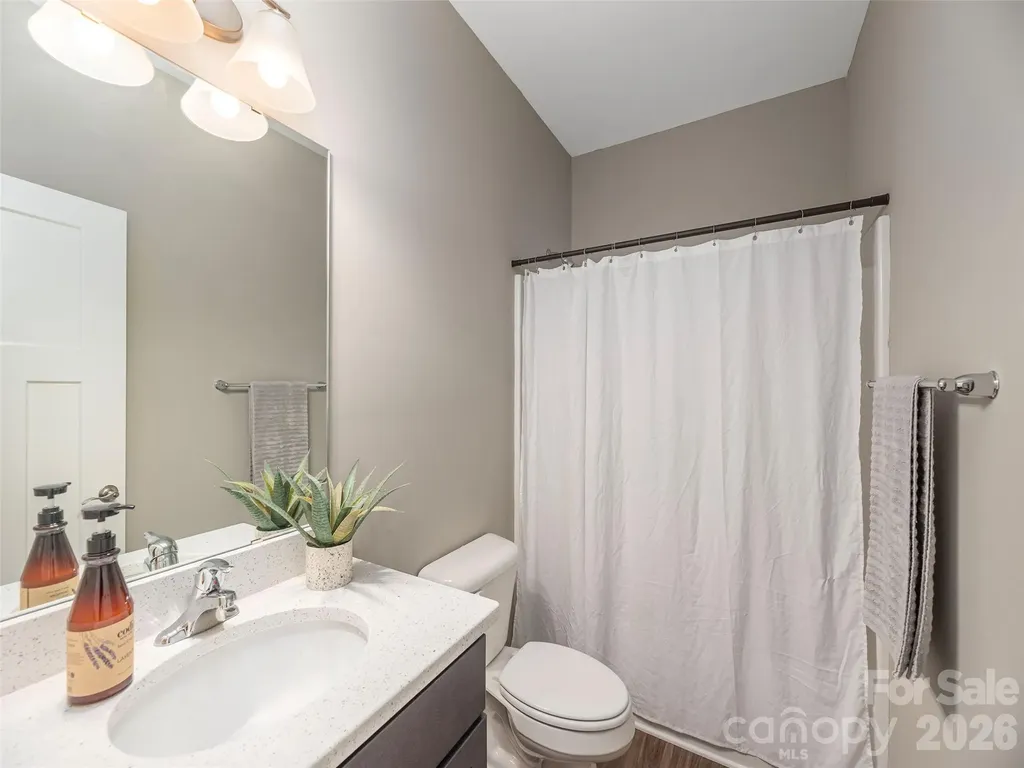 34 S Christie Court Fletcher NC 28732