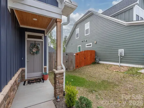 34 S Christie Court Fletcher NC 28732