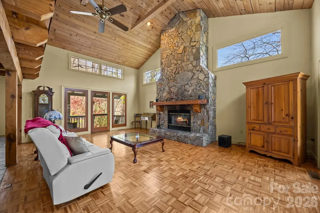 63 Chestnut Forest Road Fairview NC 28730