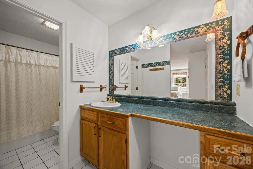 63 Chestnut Forest Road Fairview NC 28730