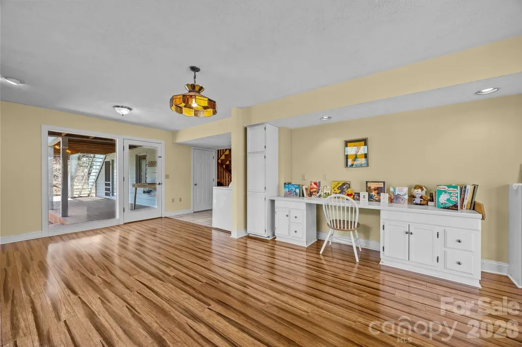 63 Chestnut Forest Road Fairview NC 28730