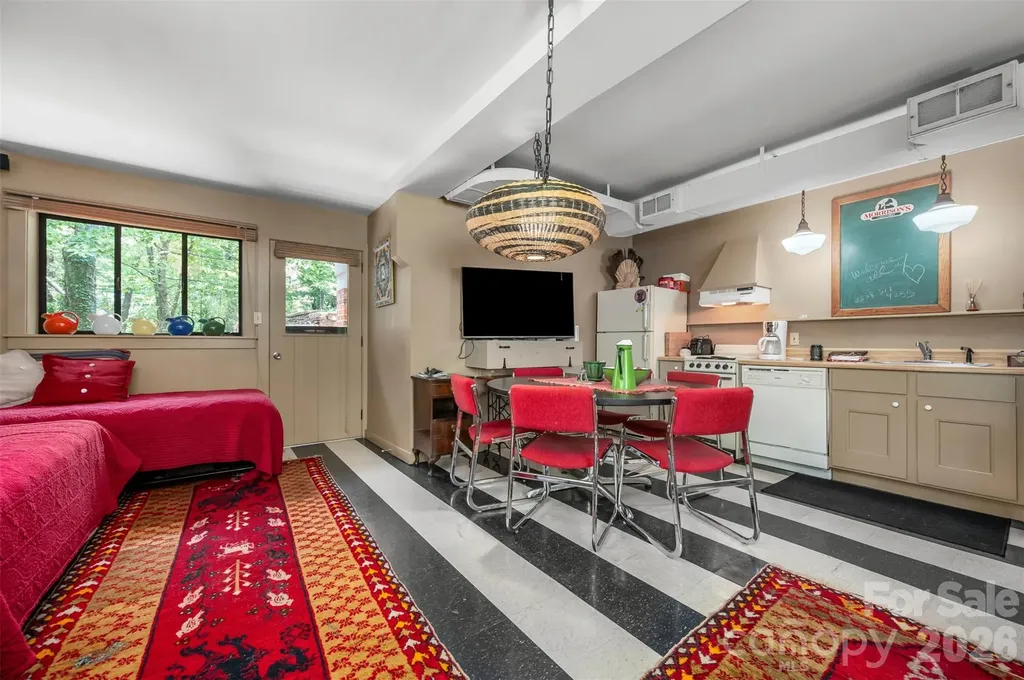 484 Sourwood Ridge Road Tryon NC 28782