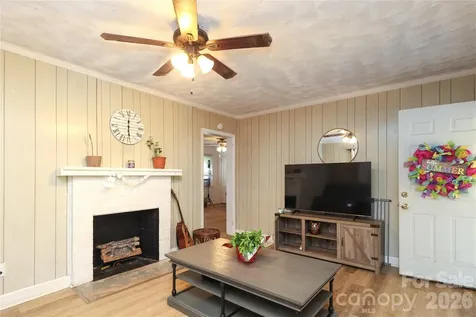 1324 Mason Street Lancaster SC 29720