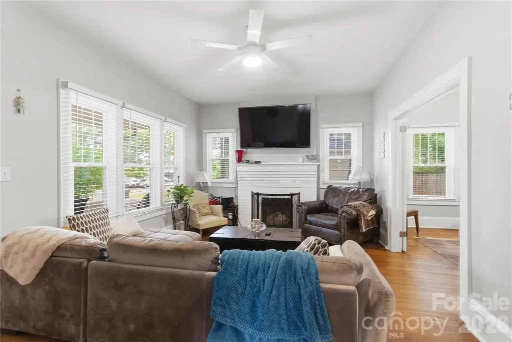 1818 Cannon Avenue Charlotte NC 28269