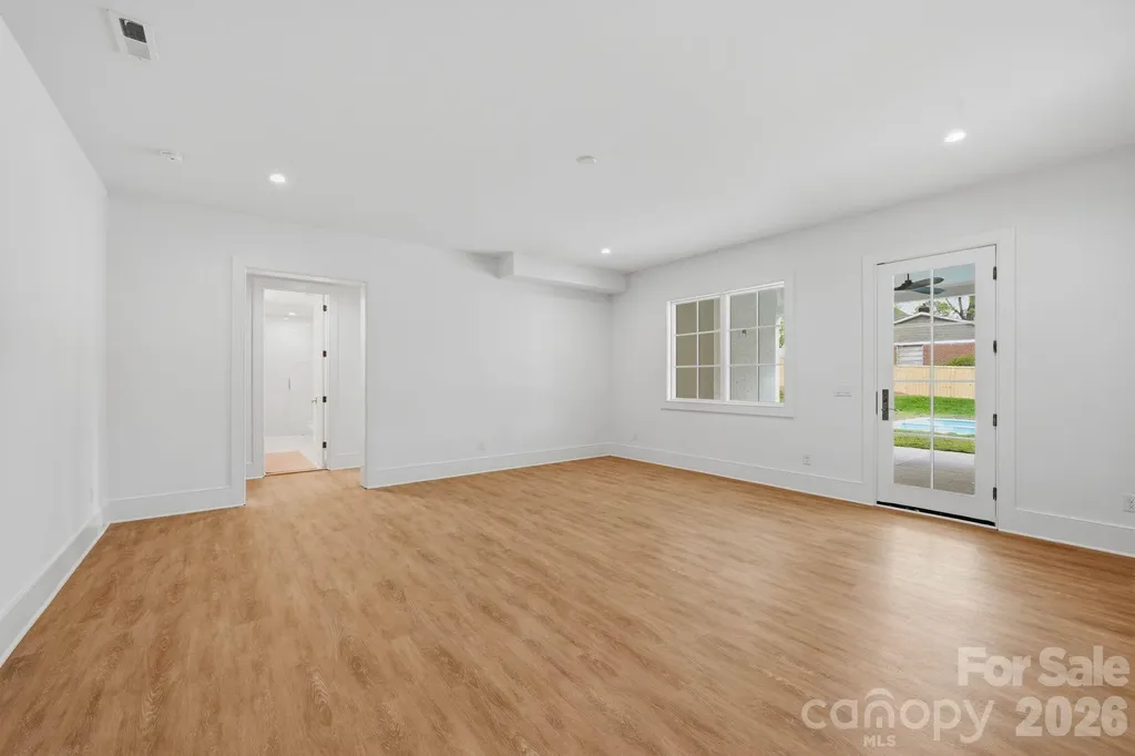 539 Mammoth Oaks Drive Charlotte NC 28270