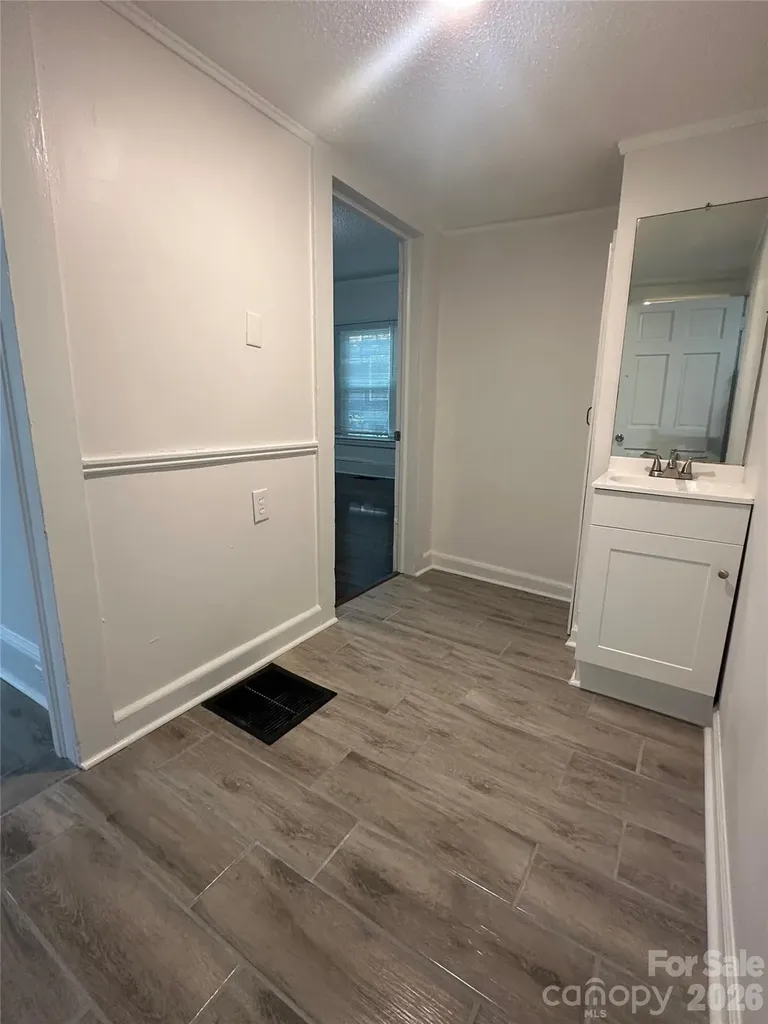 4028 Leo Street Winston Salem NC 27105