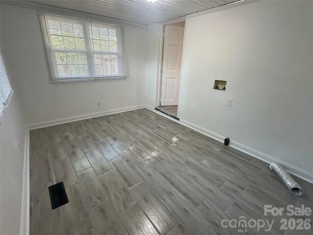 4028 Leo Street Winston Salem NC 27105