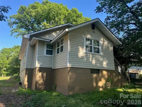 4028 Leo Street Winston Salem NC 27105