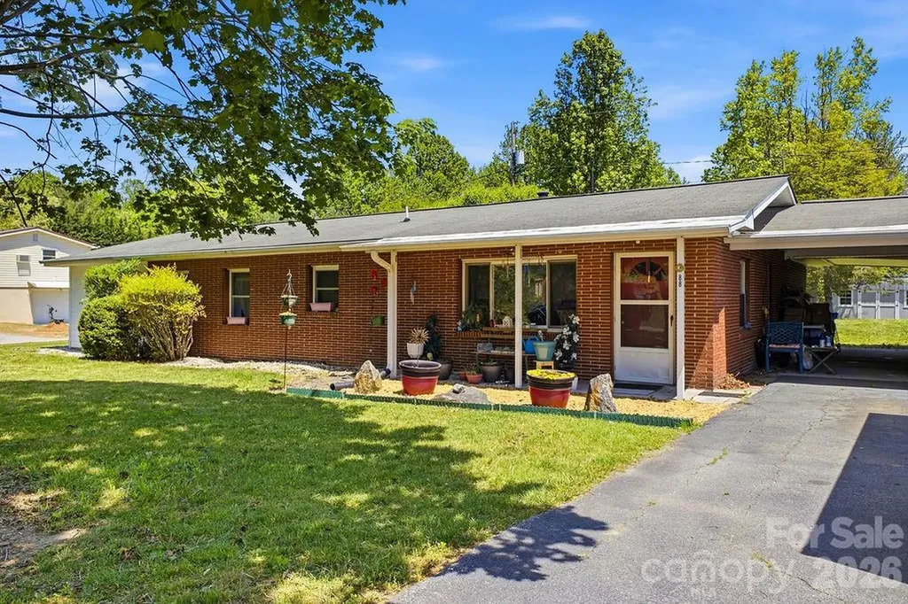 88 Lost Creek Drive Flat Rock NC 28731