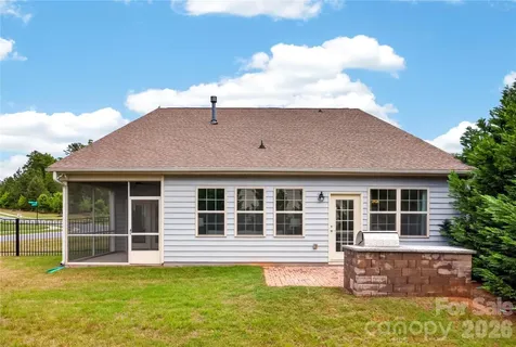 1907 Harvest Time Lane Waxhaw NC 28173