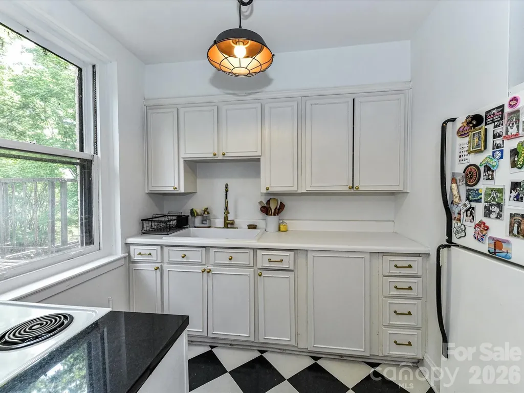 1121 Myrtle Avenue Charlotte NC 28203