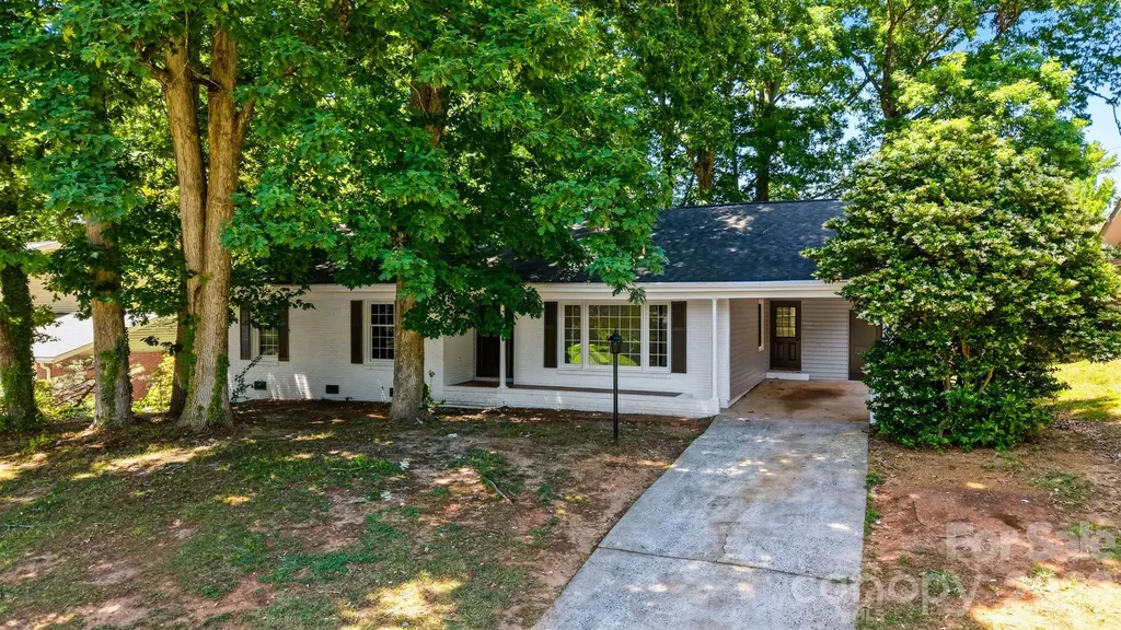 1409 Woodberry Road Charlotte NC 28212