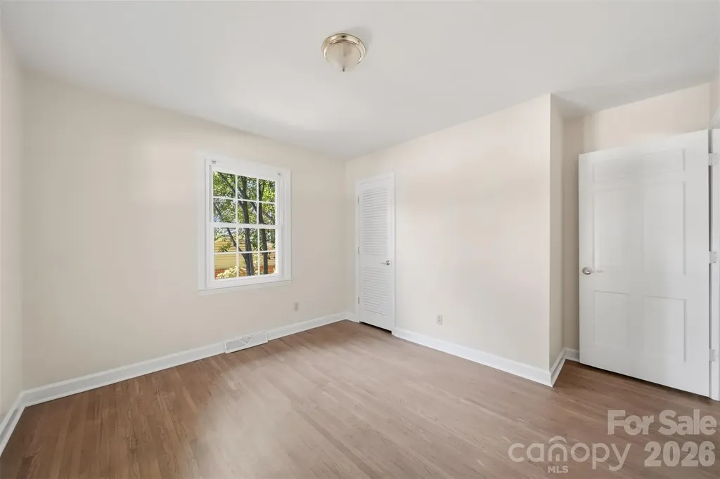 1409 Woodberry Road Charlotte NC 28212