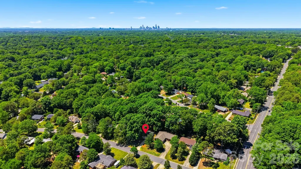 1409 Woodberry Road Charlotte NC 28212