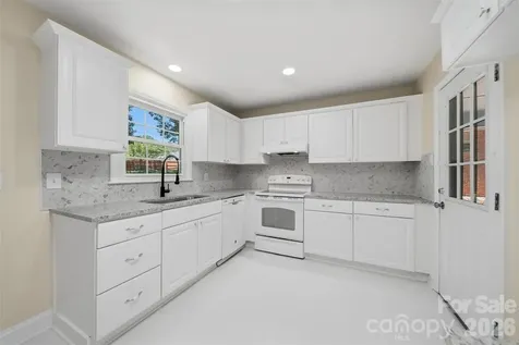 1409 Woodberry Road Charlotte NC 28212