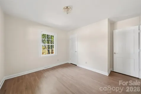 1409 Woodberry Road Charlotte NC 28212