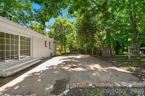1409 Woodberry Road Charlotte NC 28212
