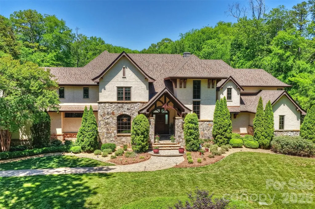 4901 Carmel Park Drive Charlotte NC 28226
