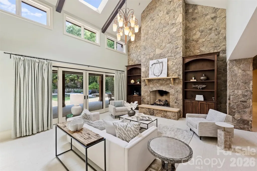 4901 Carmel Park Drive Charlotte NC 28226