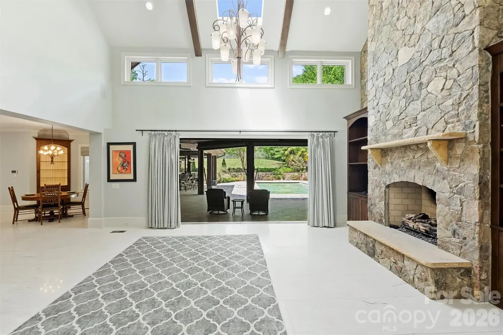 4901 Carmel Park Drive Charlotte NC 28226