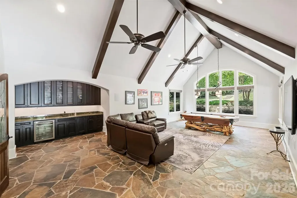 4901 Carmel Park Drive Charlotte NC 28226